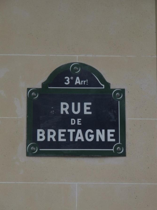 Le Studio Des Enfants Rouges Apartment Paris Luaran gambar